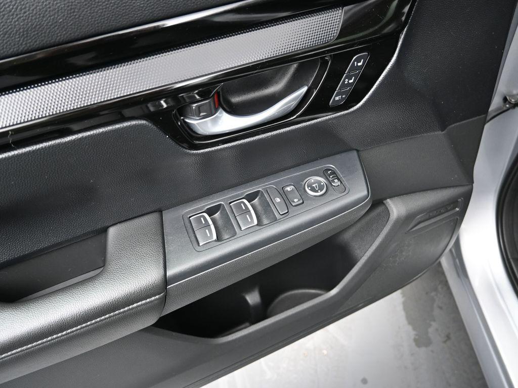 used 2024 Honda CR-V car, priced at $32,125