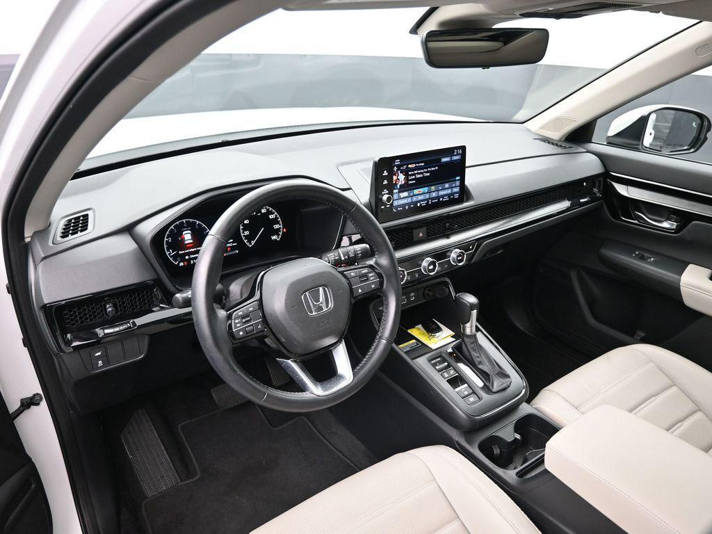 used 2025 Honda CR-V car, priced at $35,200