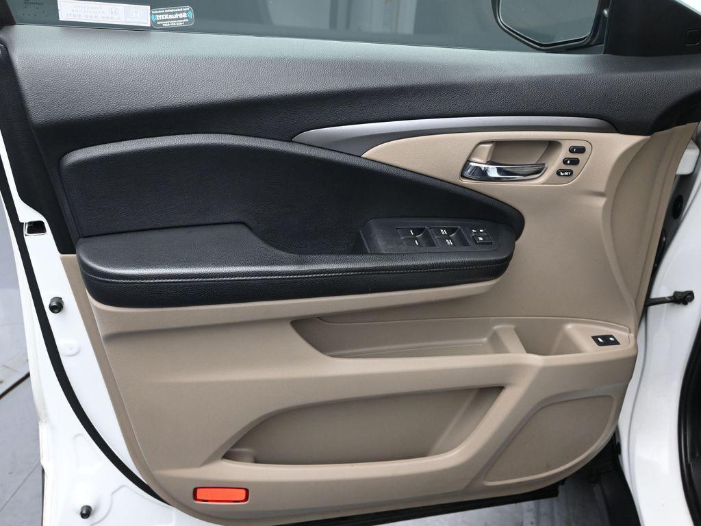used 2020 Honda Pilot car, priced at $21,774