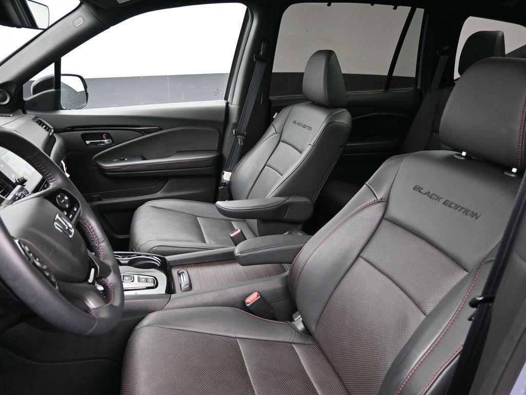 used 2022 Honda Pilot car, priced at $38,995