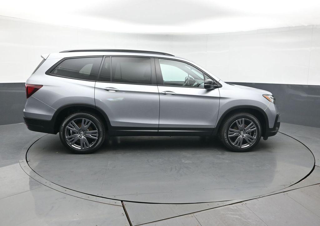 used 2022 Honda Pilot car, priced at $27,900