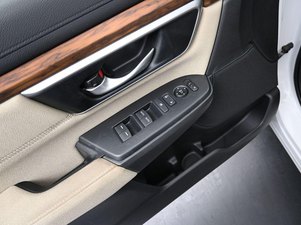 used 2022 Honda CR-V car, priced at $25,686