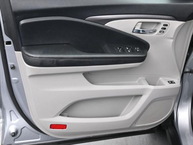 used 2022 Honda Pilot car, priced at $31,600