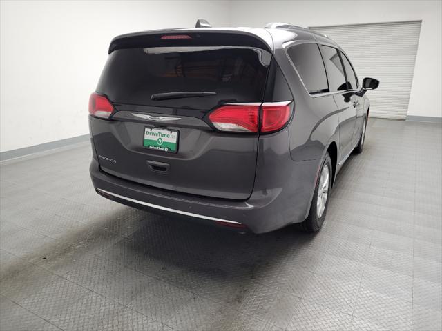 used 2020 Chrysler Pacifica car, priced at $18,995