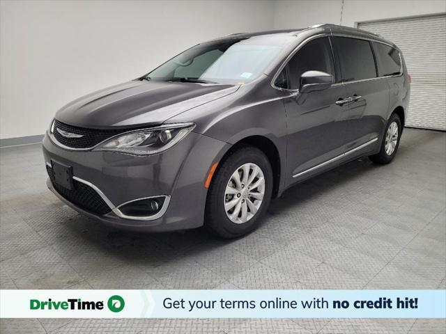 used 2020 Chrysler Pacifica car, priced at $18,995