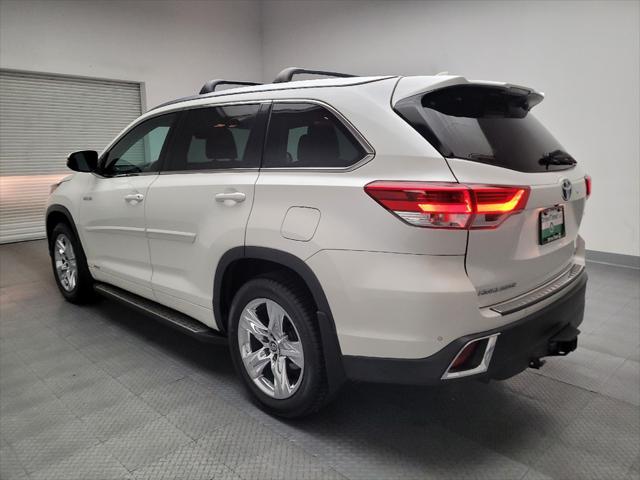 used 2019 Toyota Highlander Hybrid car, priced at $28,695