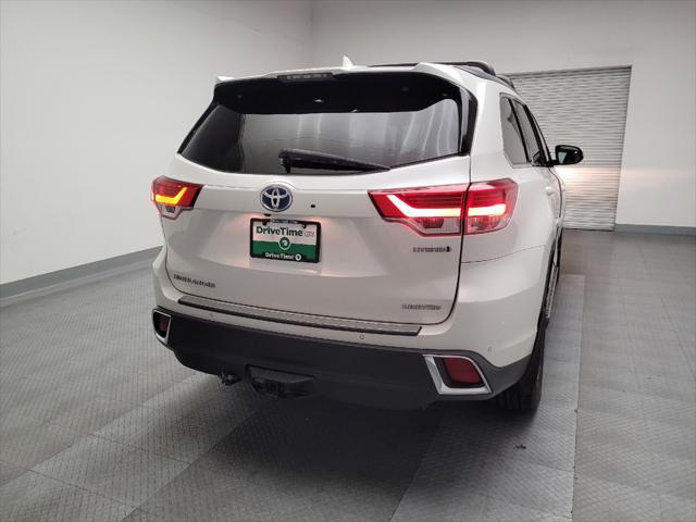 used 2019 Toyota Highlander Hybrid car, priced at $28,695