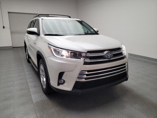 used 2019 Toyota Highlander Hybrid car, priced at $28,695
