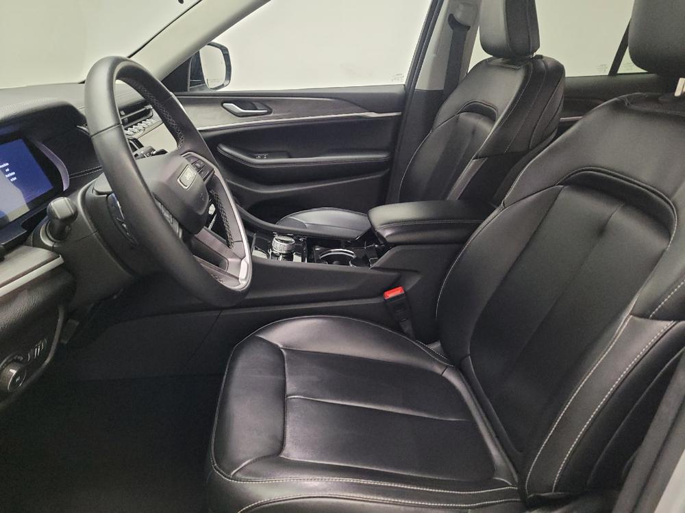 used 2023 Jeep Grand Cherokee car, priced at $29,795