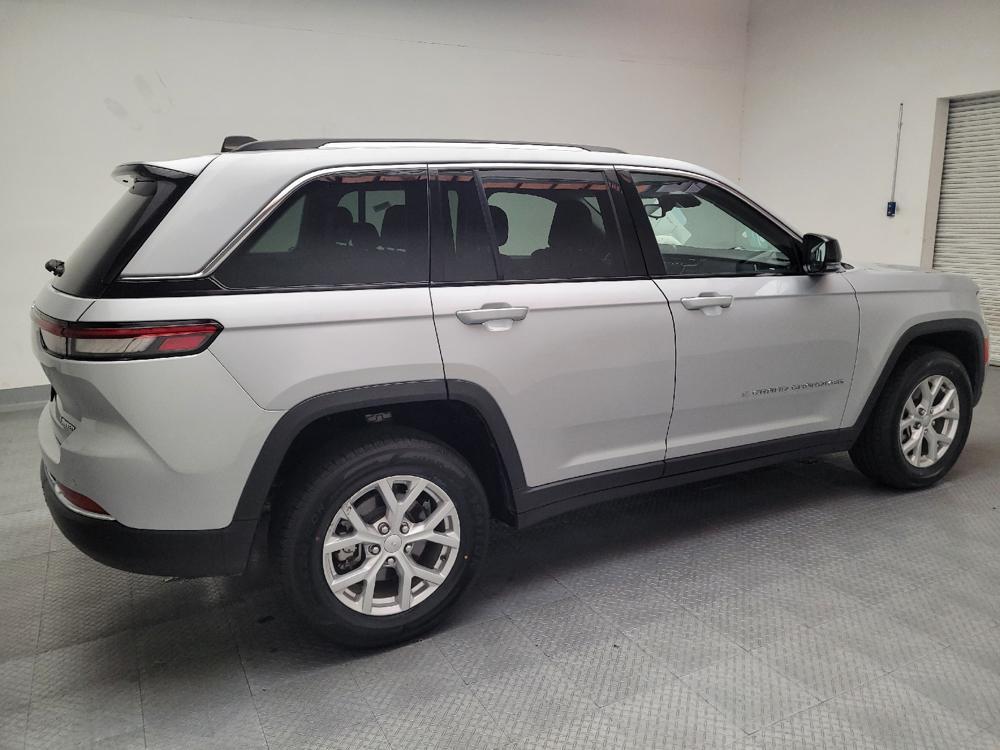 used 2023 Jeep Grand Cherokee car, priced at $29,795