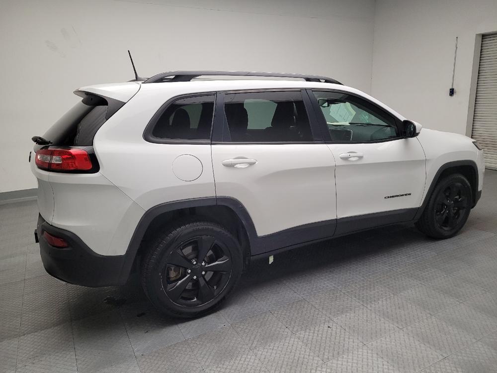 used 2018 Jeep Cherokee car, priced at $16,195