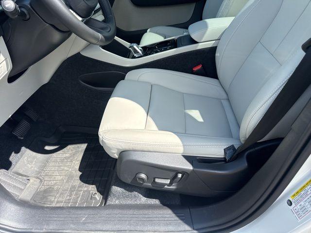 new 2026 Volvo XC40 car, priced at $45,497