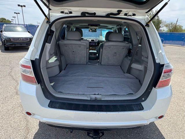 used 2010 Toyota Highlander Hybrid car, priced at $11,995