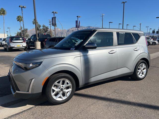 used 2023 Kia Soul car, priced at $15,499