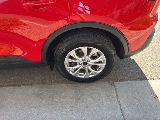used 2024 Ford Escape car, priced at $22,299
