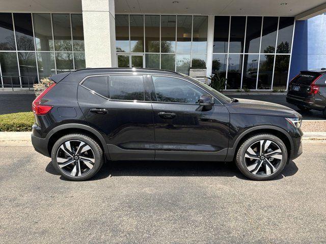 new 2024 Volvo XC40 car, priced at $45,995