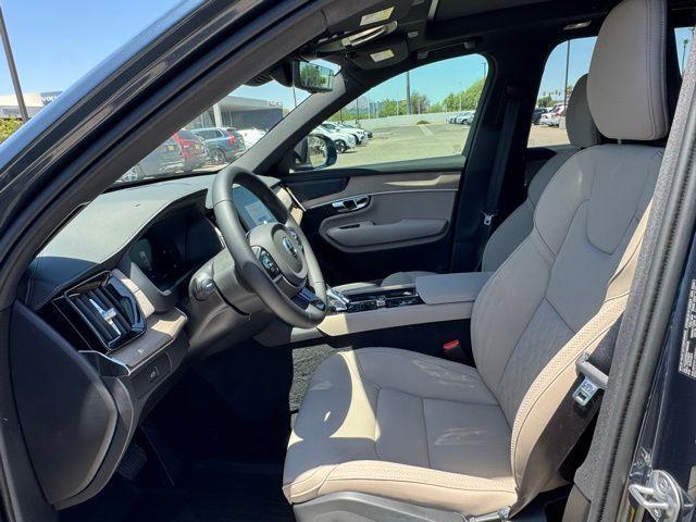 new 2025 Volvo XC90 car, priced at $71,940