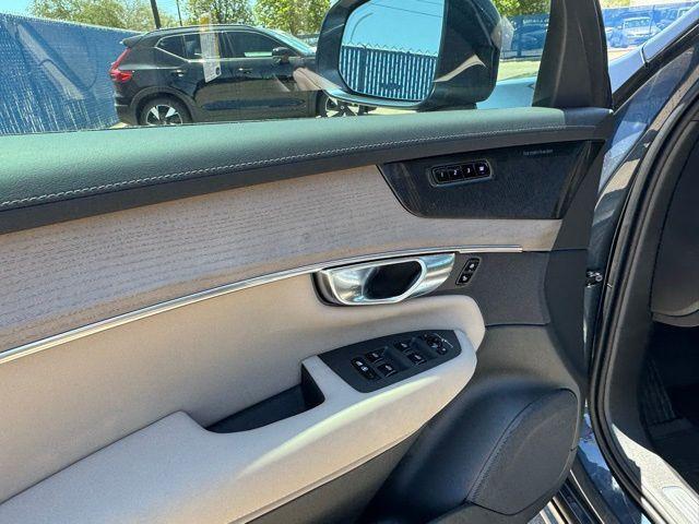 new 2025 Volvo XC90 car, priced at $71,940