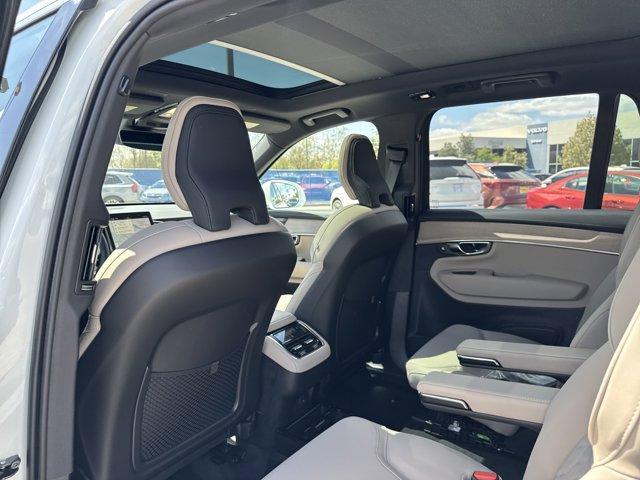 new 2025 Volvo XC90 car, priced at $64,230