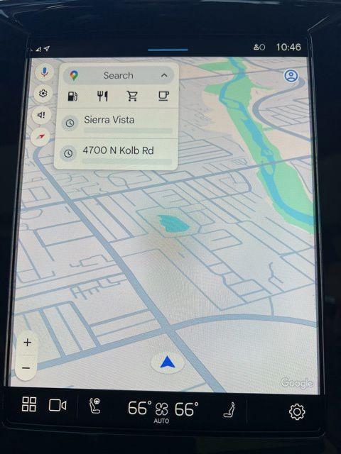 new 2025 Volvo XC40 car, priced at $39,995