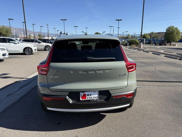 used 2025 Volvo XC40 car, priced at $31,399