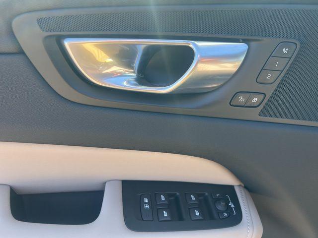 new 2026 Volvo XC60 car, priced at $58,425