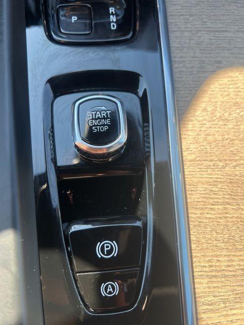 new 2026 Volvo XC60 car, priced at $58,425