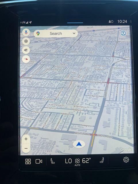 new 2025 Volvo XC40 car, priced at $44,995