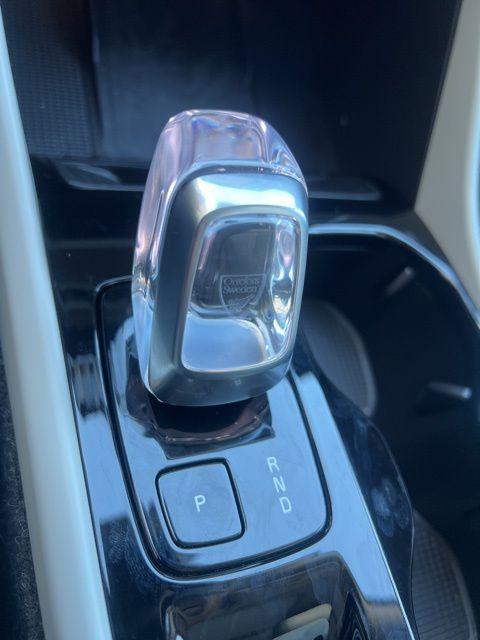 new 2025 Volvo XC40 car, priced at $44,995