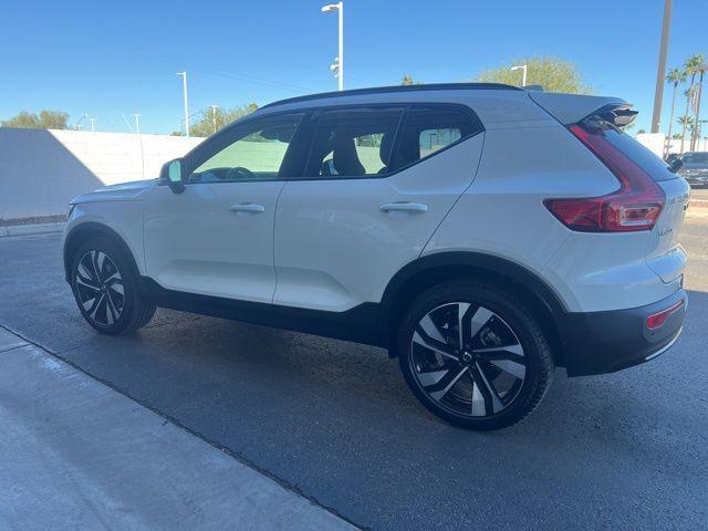 new 2025 Volvo XC40 car, priced at $44,995