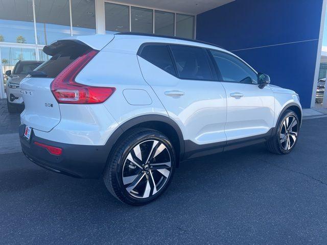 new 2025 Volvo XC40 car, priced at $44,995