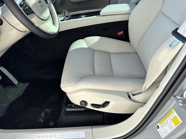 new 2025 Volvo XC60 car, priced at $49,436