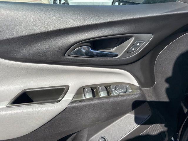used 2024 Chevrolet Equinox car, priced at $21,890