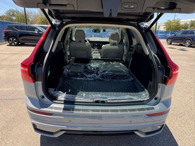 new 2025 Volvo XC60 car, priced at $54,011