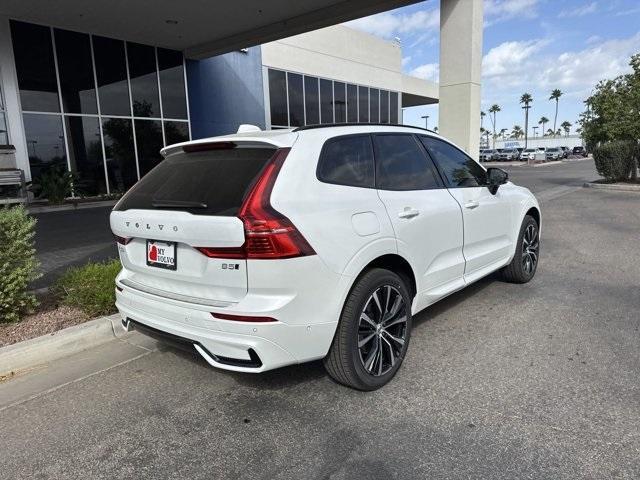 new 2025 Volvo XC60 car, priced at $54,036