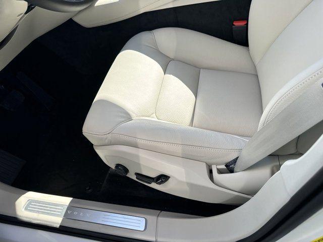 new 2025 Volvo XC90 Plug-In Hybrid car, priced at $71,995
