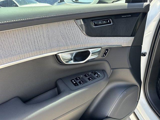 new 2025 Volvo XC90 Plug-In Hybrid car, priced at $82,405
