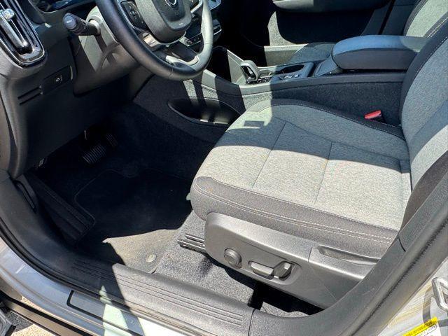 used 2025 Volvo XC40 car, priced at $35,433