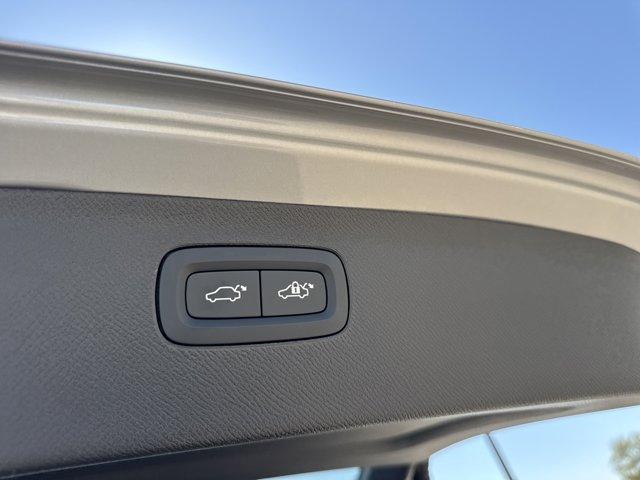 new 2025 Volvo XC90 Plug-In Hybrid car, priced at $86,040
