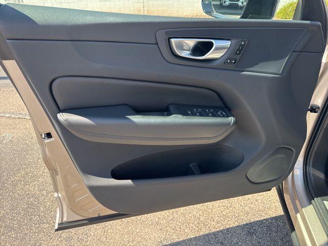 used 2025 Volvo XC60 car, priced at $36,995