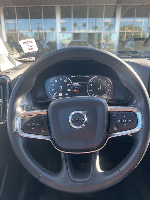 used 2020 Volvo XC40 car, priced at $21,995