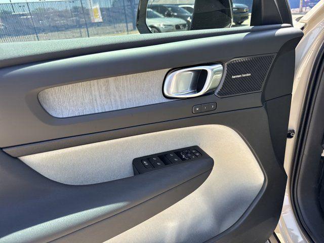 new 2025 Volvo XC40 car, priced at $51,441
