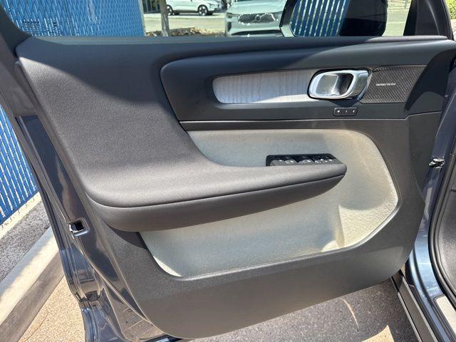 new 2026 Volvo XC40 car, priced at $51,911