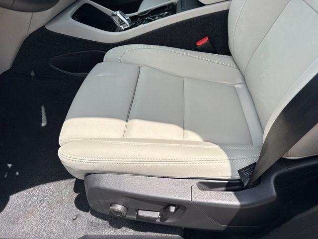 new 2026 Volvo XC40 car, priced at $51,911
