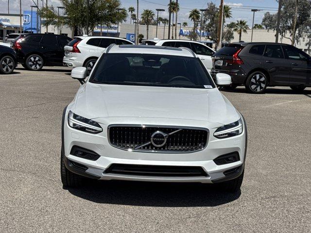 new 2025 Volvo V90 Cross Country car, priced at $70,370