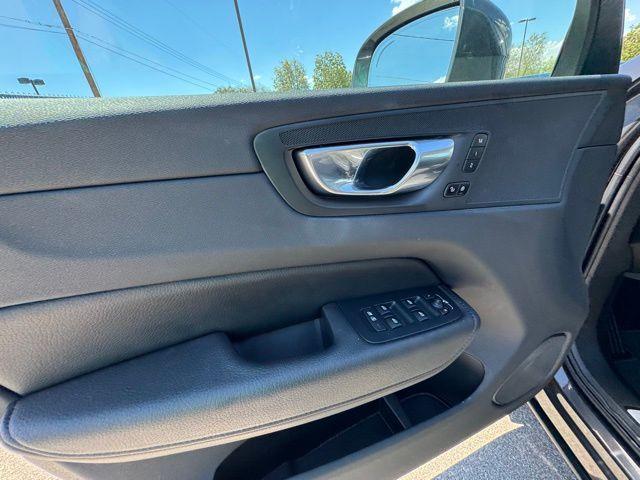 used 2022 Volvo XC60 car, priced at $32,390