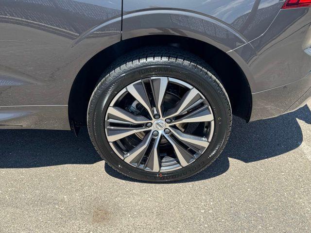 used 2022 Volvo XC60 car, priced at $32,390