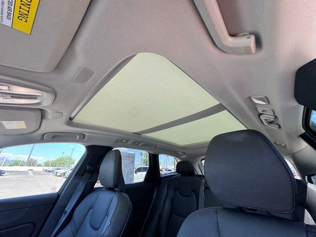 used 2022 Volvo XC60 car, priced at $32,390