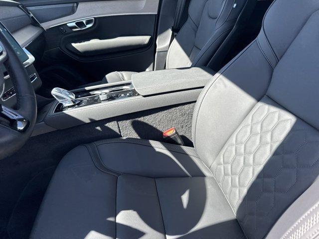 new 2025 Volvo XC90 car, priced at $67,680