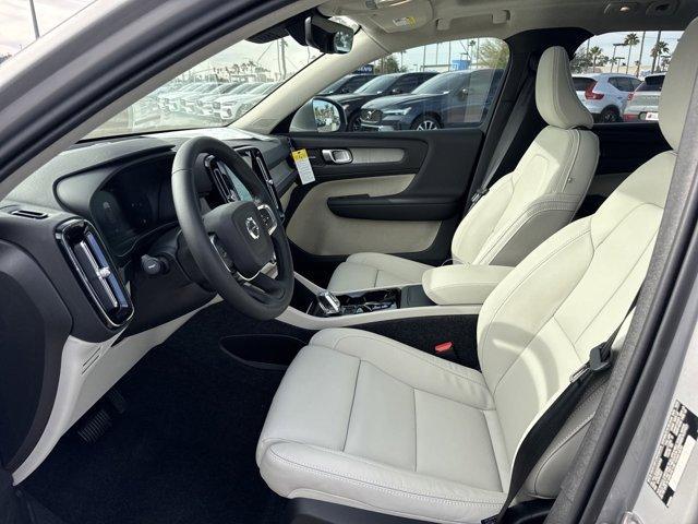 new 2025 Volvo XC40 car, priced at $49,271